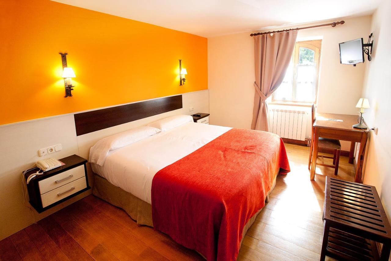 Hotel Venta De Etxalar Zewnętrze zdjęcie