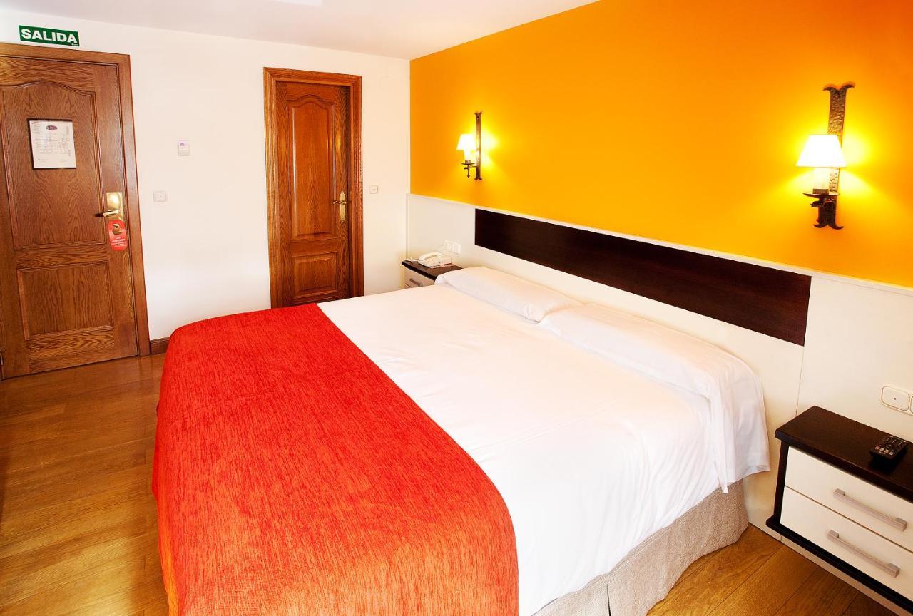 Hotel Venta De Etxalar Zewnętrze zdjęcie