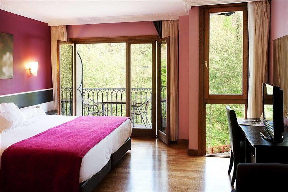 Hotel Venta De Etxalar Zewnętrze zdjęcie
